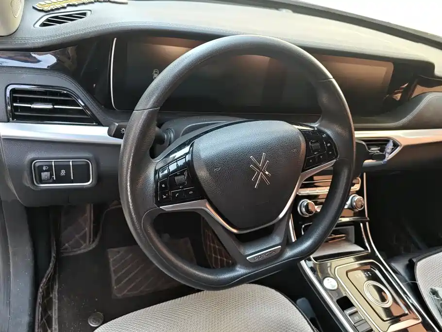 Dacheng Auto Dacheng G60S 2019 2019 1.5T Automatic Luxury China VI