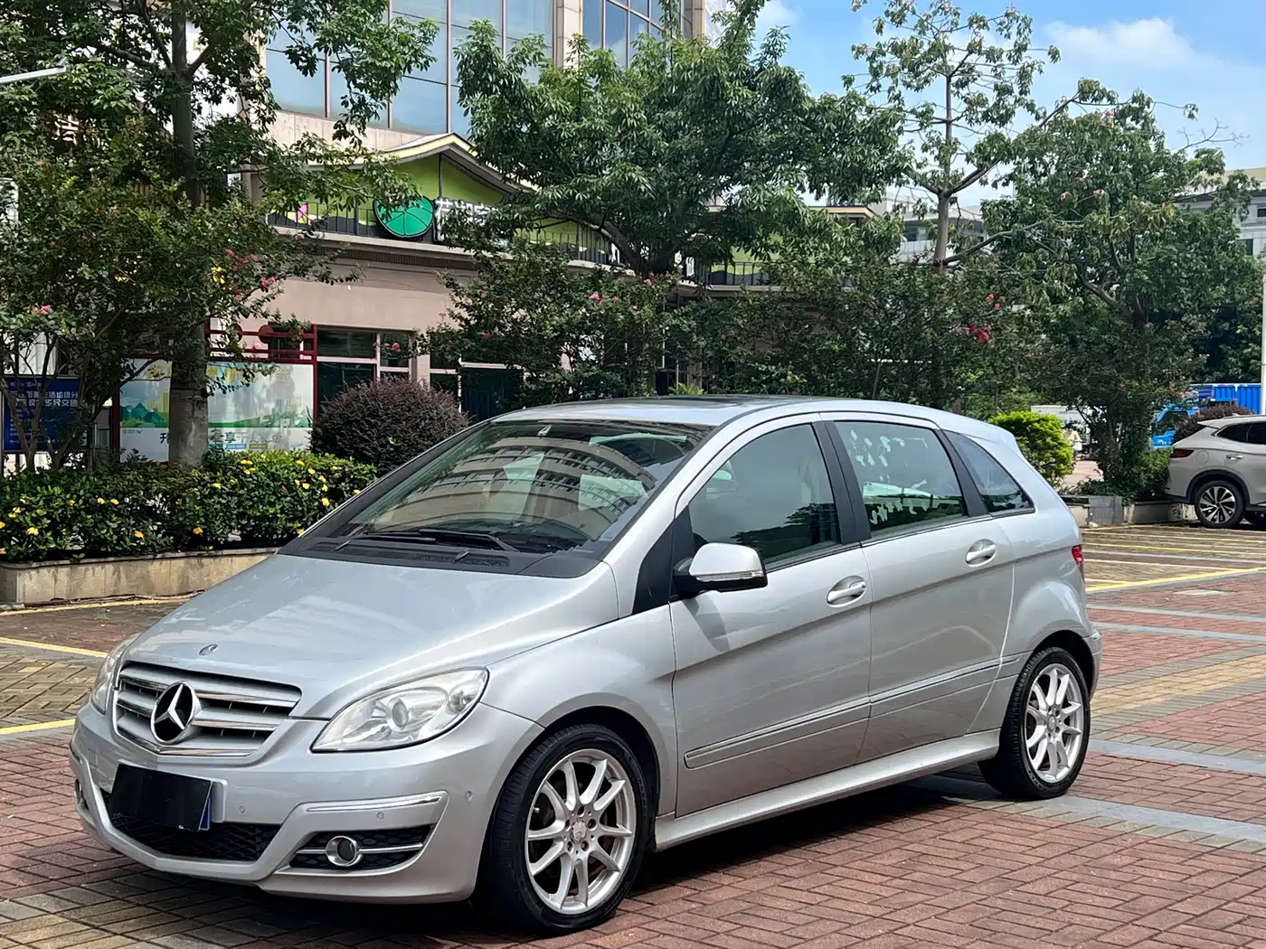 Mercedes-Benz B-Class 2009 B 200 Luxury фото 2