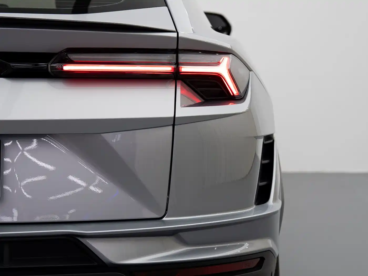 Lamborghini Urus 2024 2023 4.0T V8 S