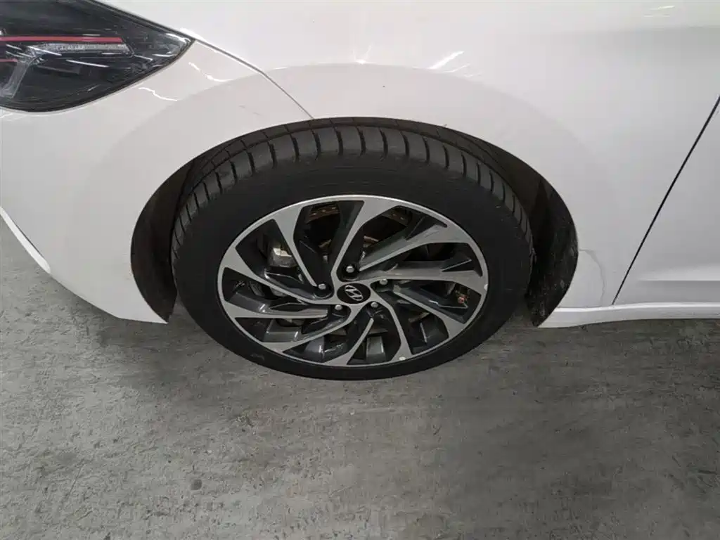 Hyundai Elantra 2020 1.5L CVT Smart Style·Elite фото 23