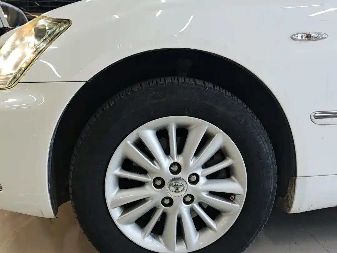 Toyota Crown 2007 2.5L Royal Special Edition фото 7