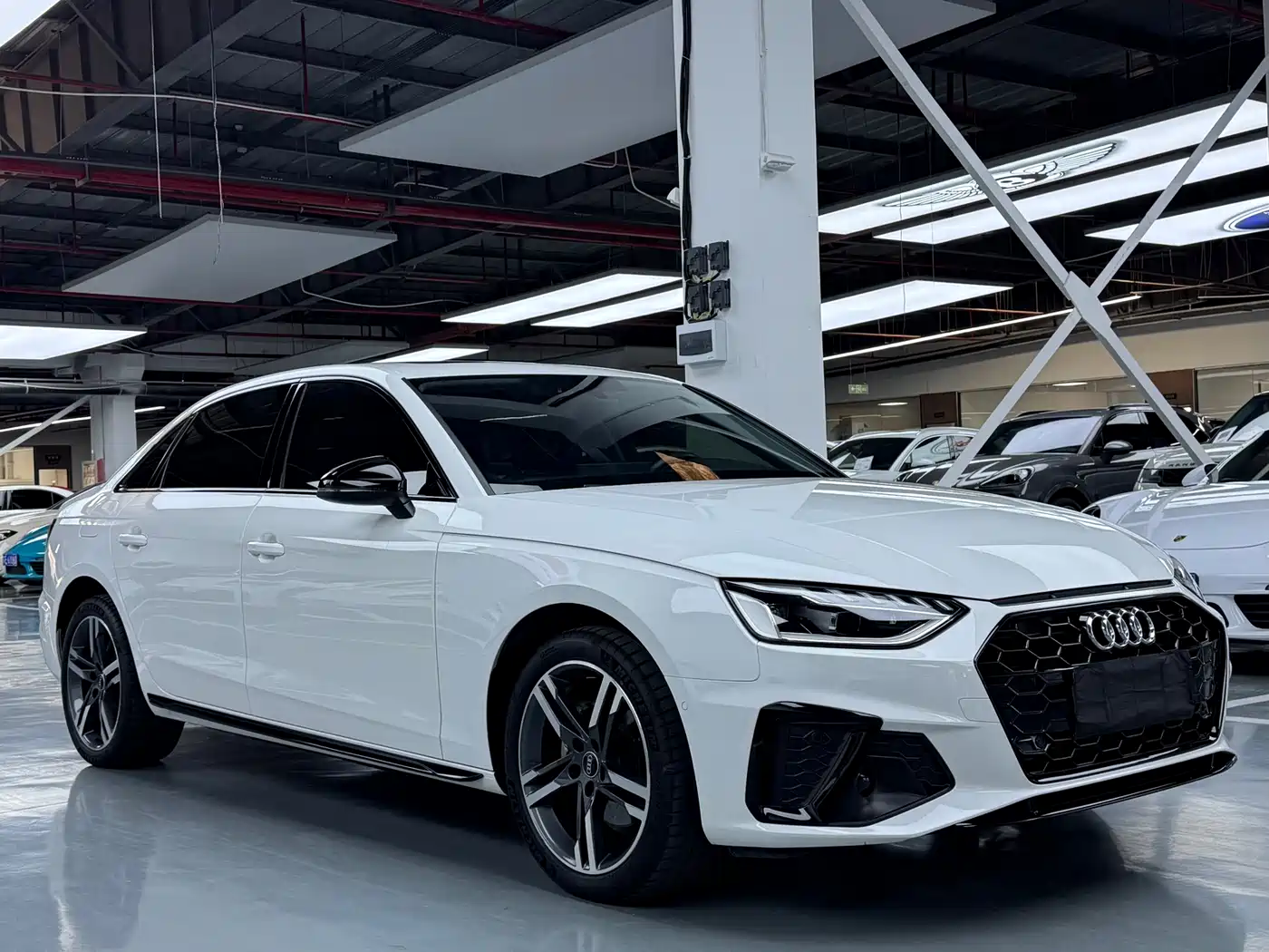 Audi A4L 2022 40 TFSI Luxury Dynamic фото 3