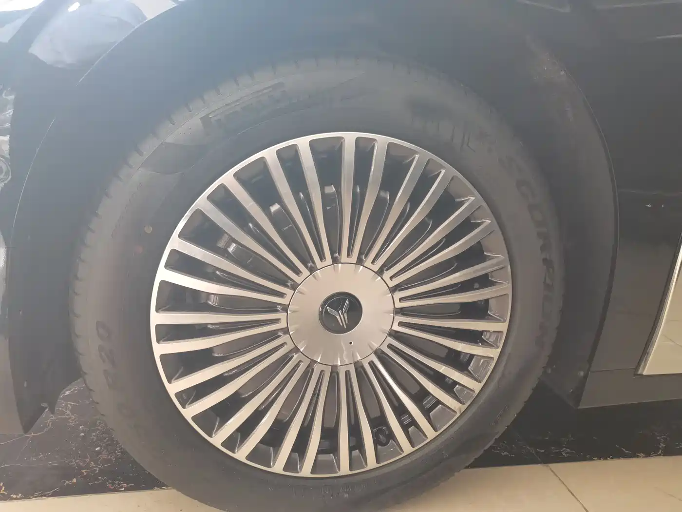 Voyah Auto Voyah Dreamer 2025 PHEV 4WD Kunpeng Premium Edition фото 10