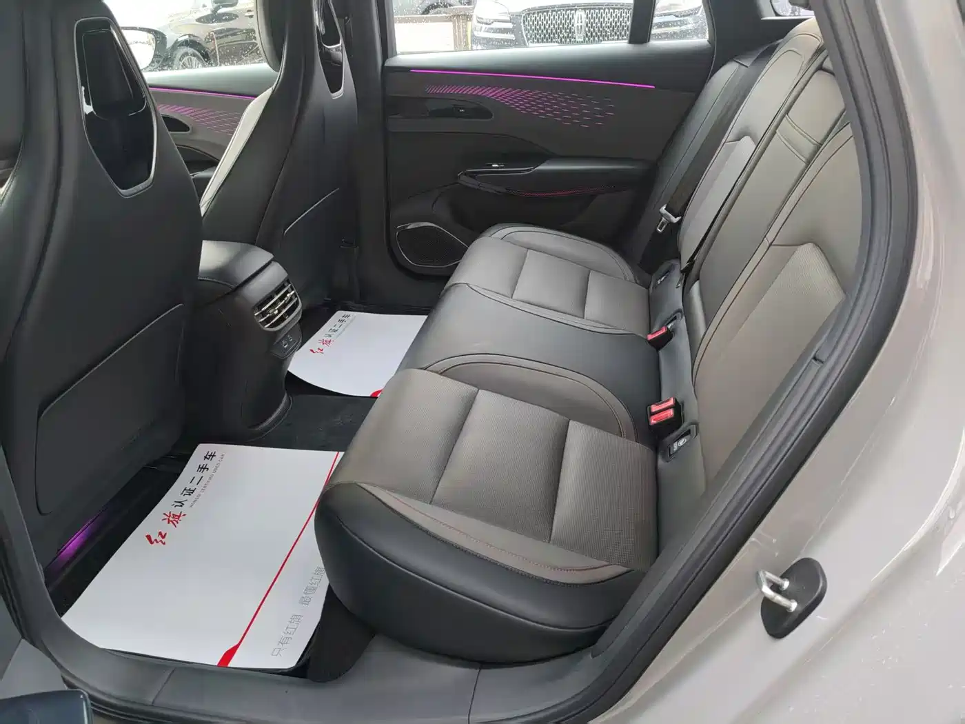 Hongqi EH7 2025 2025 640 AWD Smart Selection Edition
