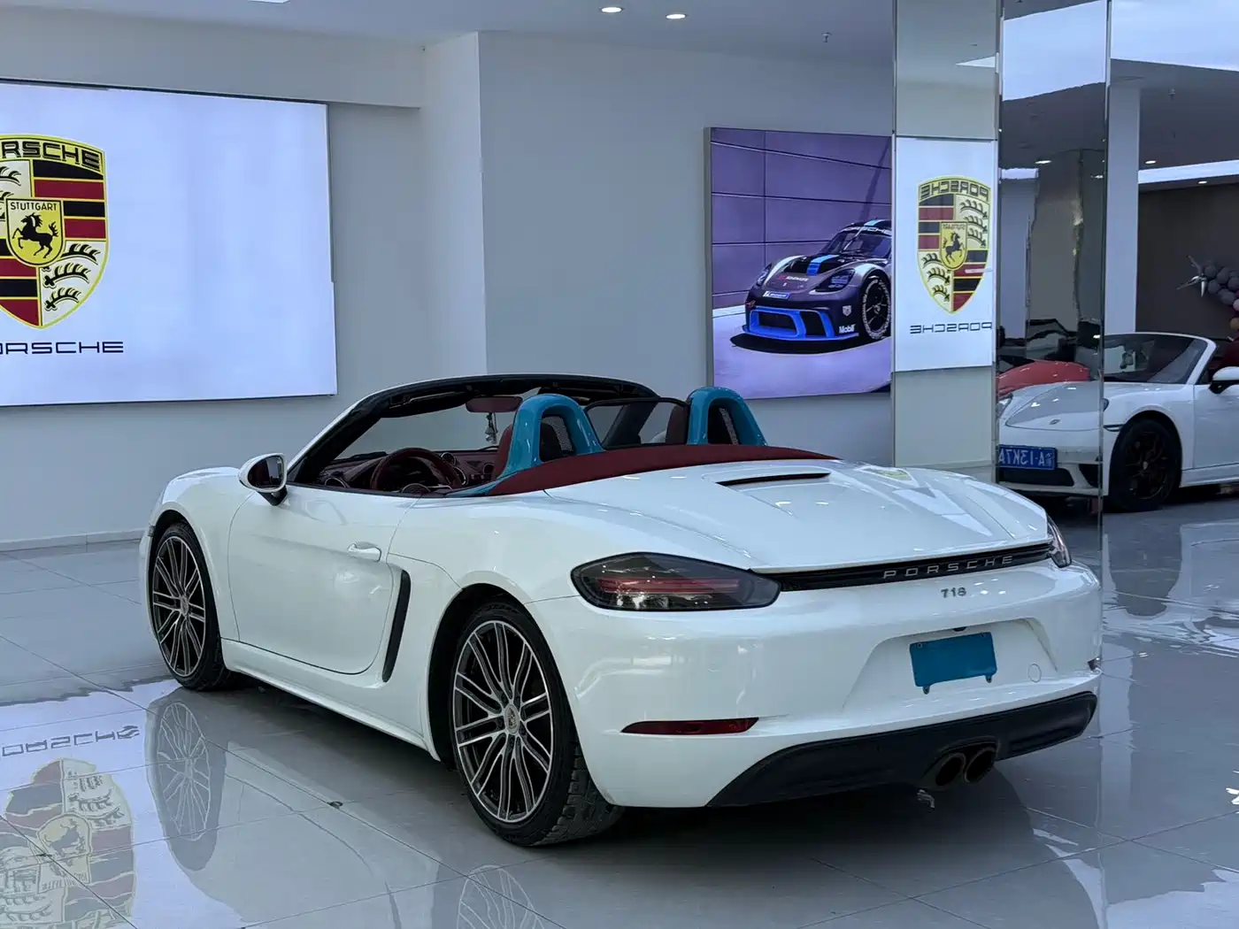 Porsche 718 2018 Boxster 2.0T фото 6