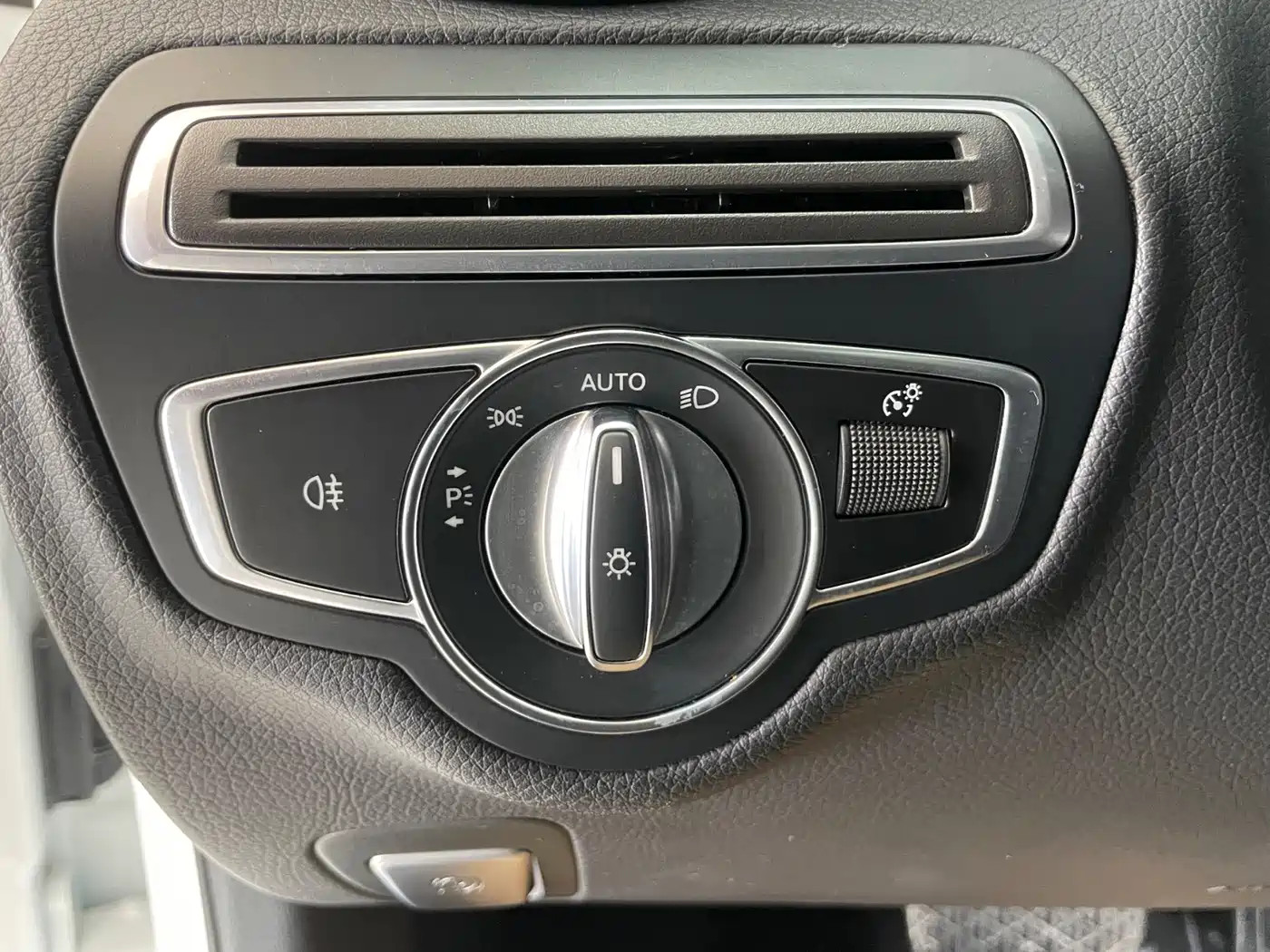 Mercedes-Benz C-Class 2020 Facelift C 260 L Sport фото 20