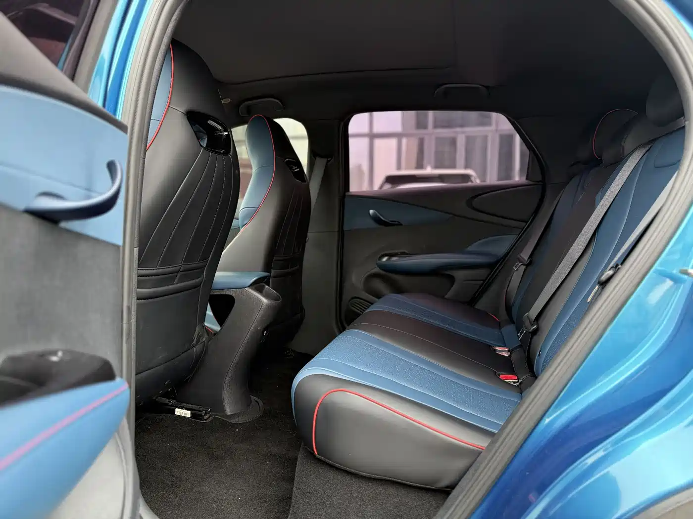 BYD Dolphin 2021 Model 405km Fashion Edition фото 6