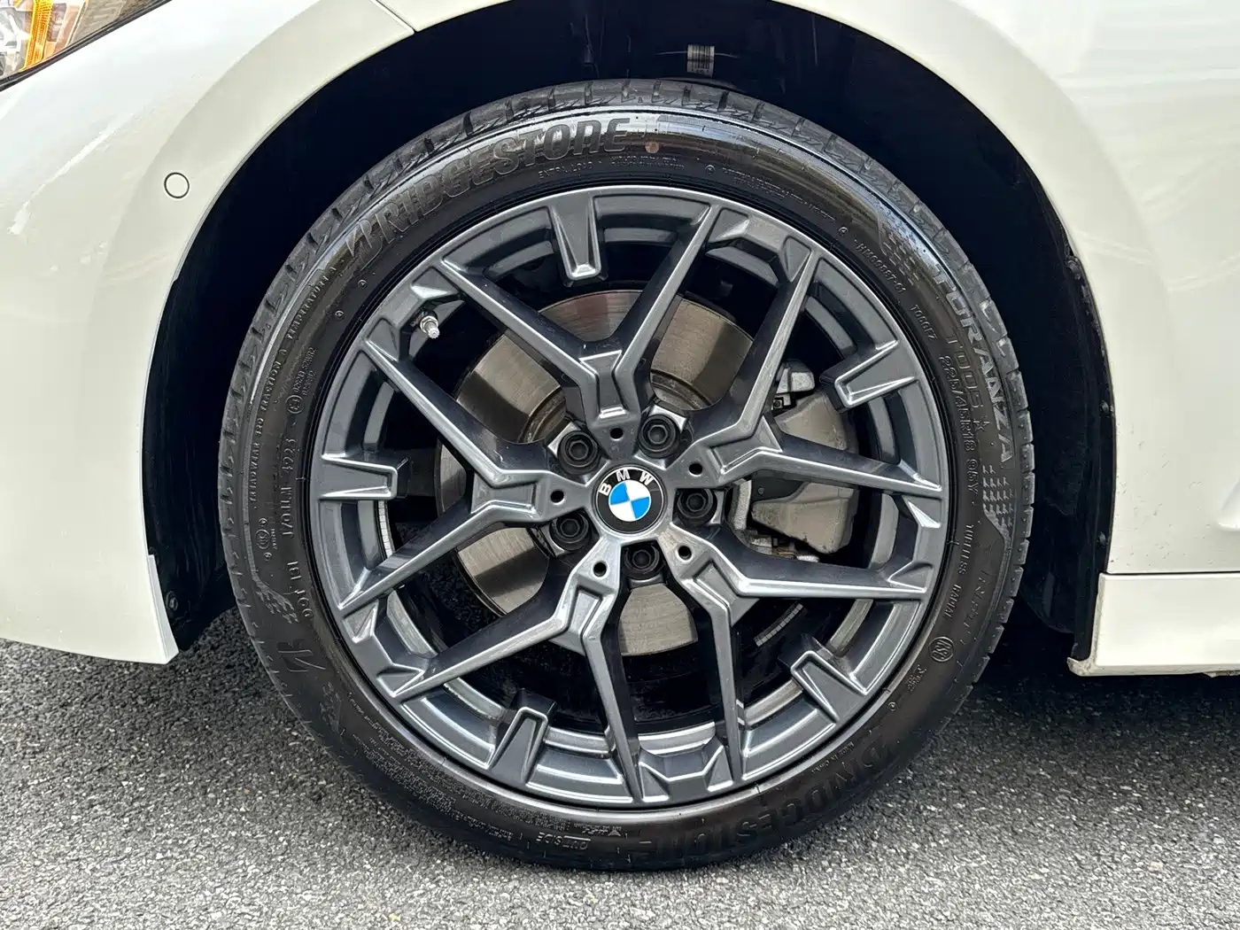 BMW 3 Series 2026 2025 330Li M Sport Night Edition