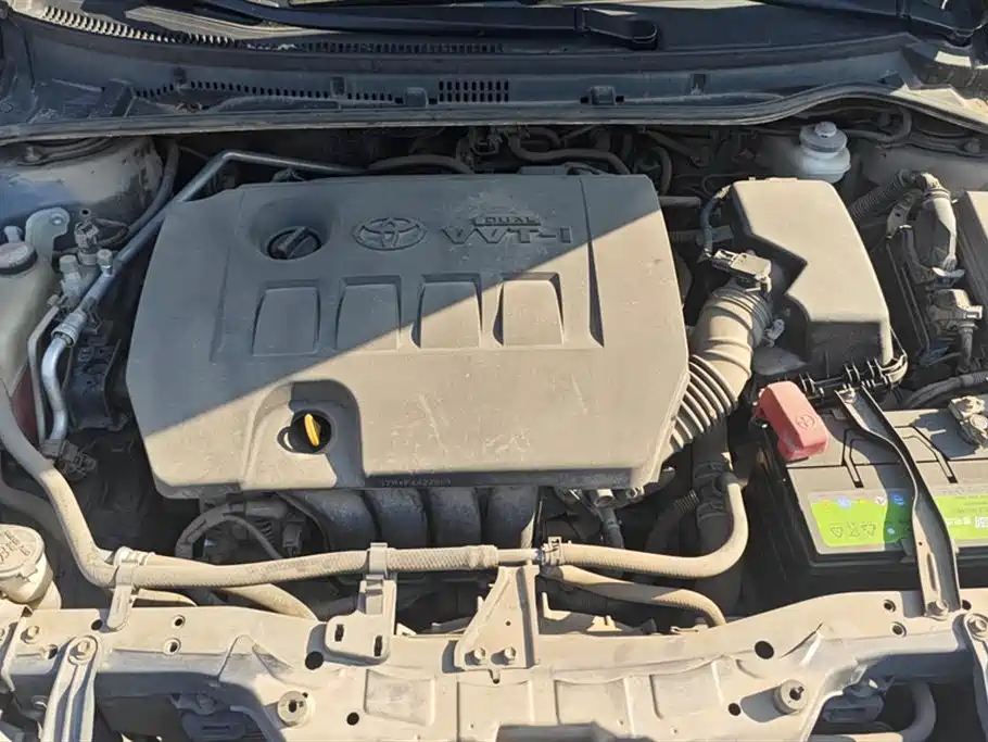 Toyota Corolla 2014 1.6L CVT GL-i фото 10