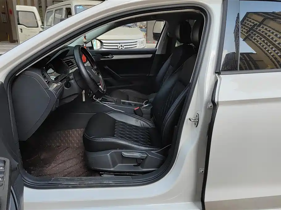 Volkswagen Lamando 2021 230TSI DSG Fashion Edition фото 9