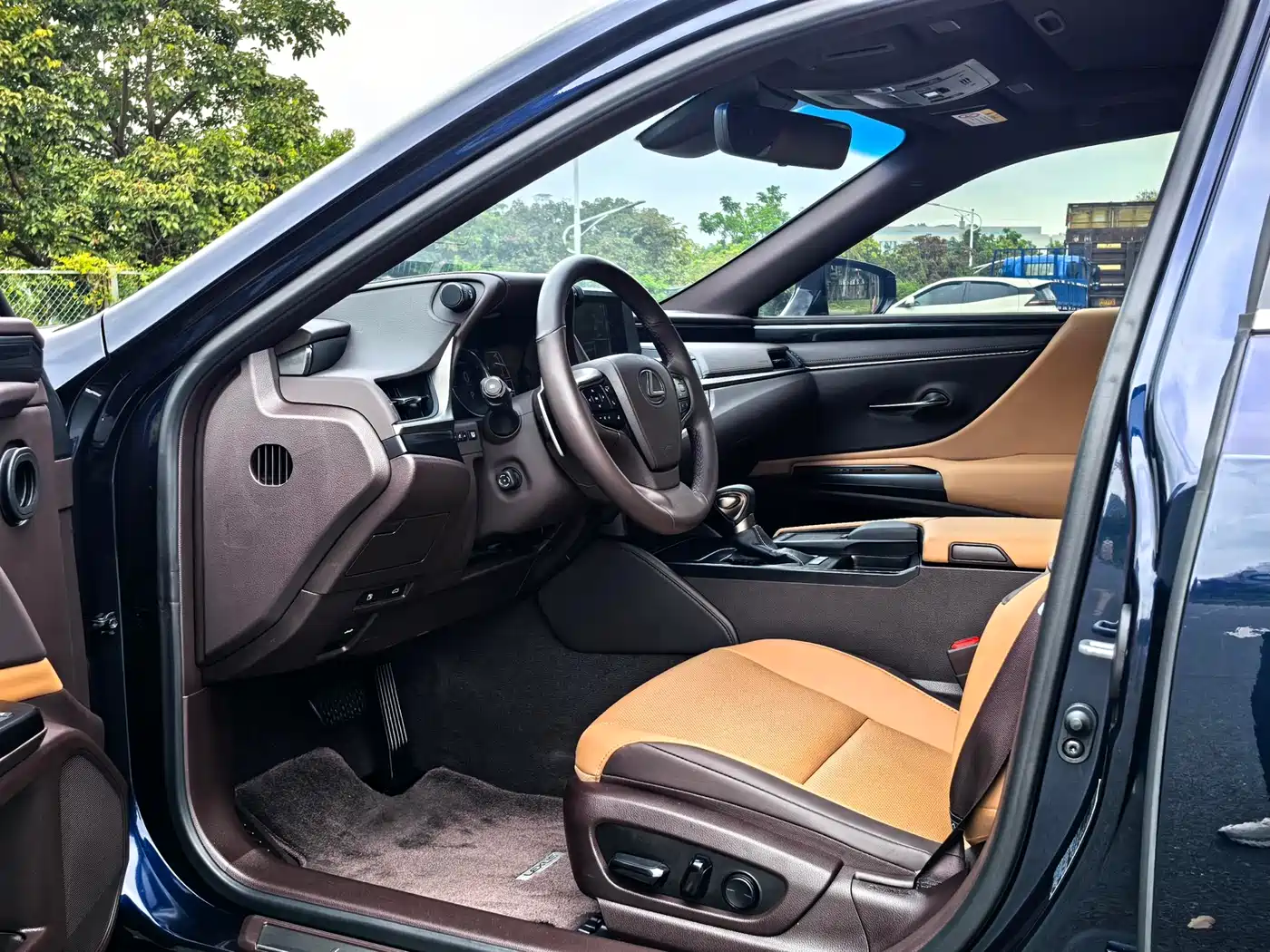 Lexus ES 2020 200 Excellence фото 8