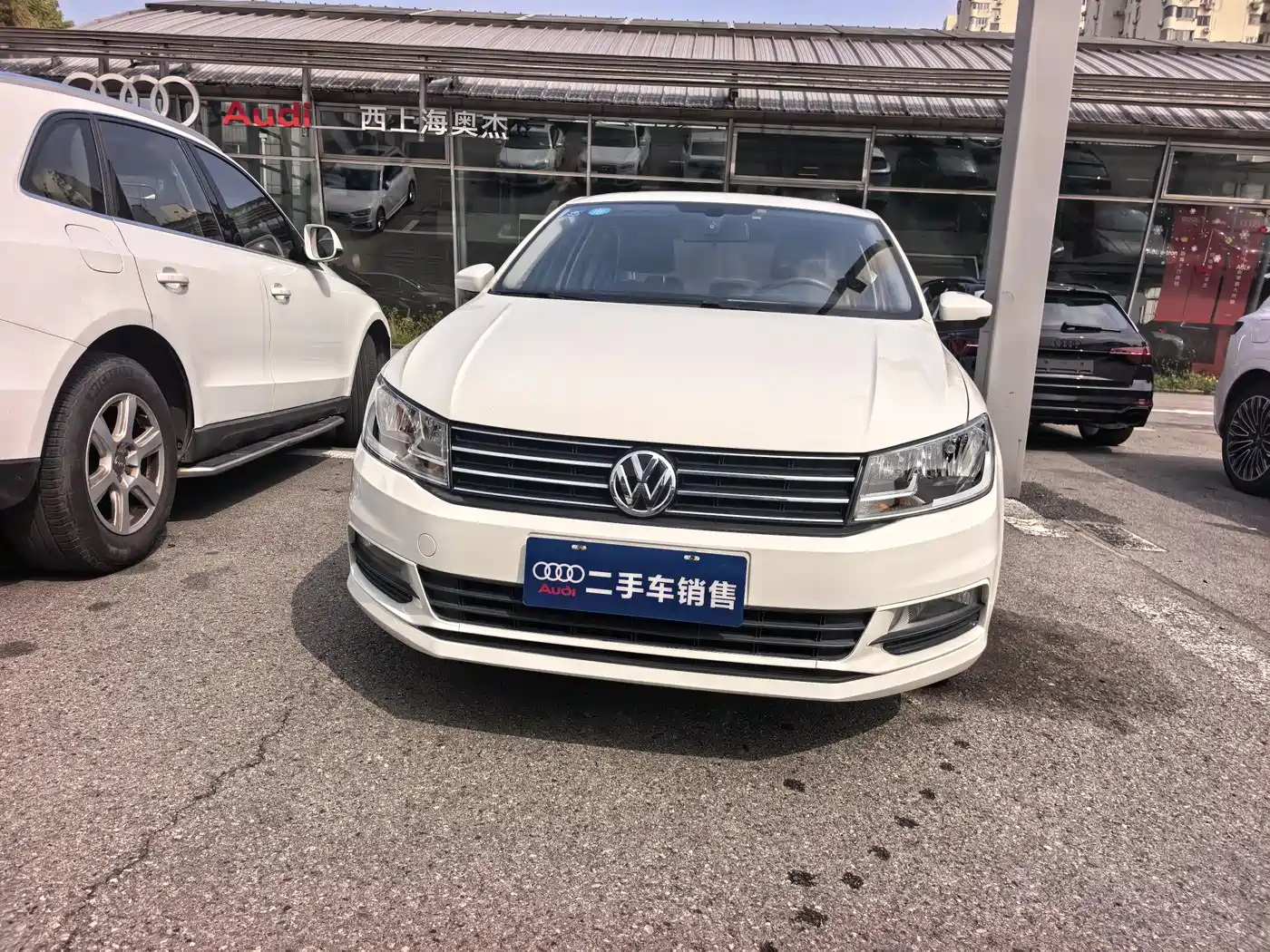 Volkswagen Santana 2016 1.6L Automatic Comfort Edition фото 2
