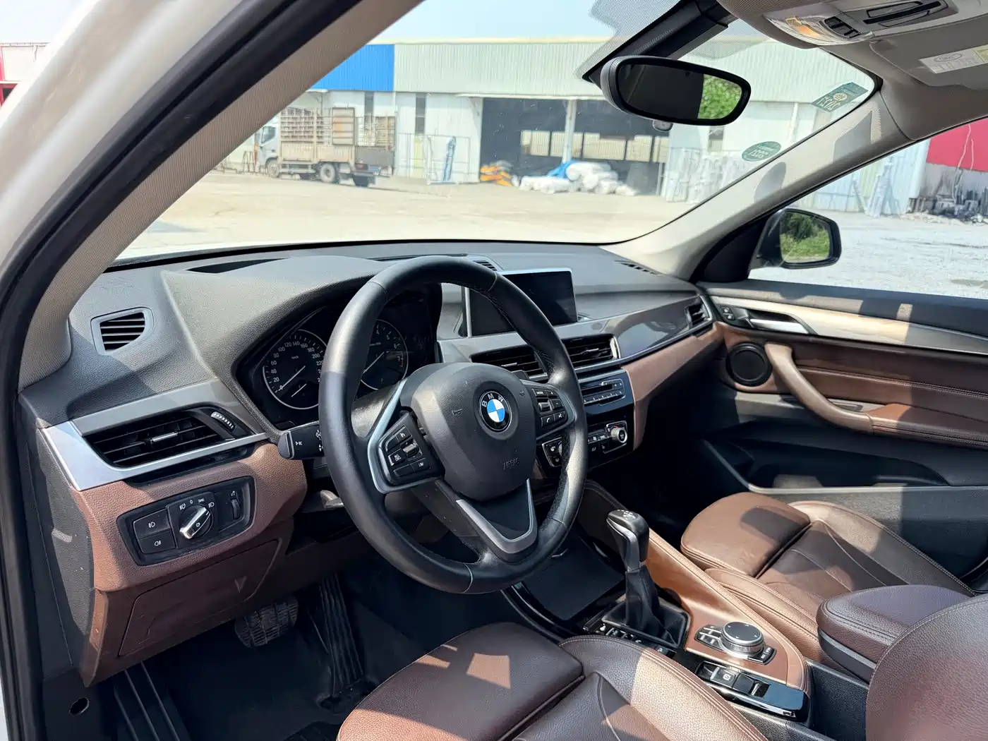 BMW X1 2016 xDrive20Li Luxury Model фото 10