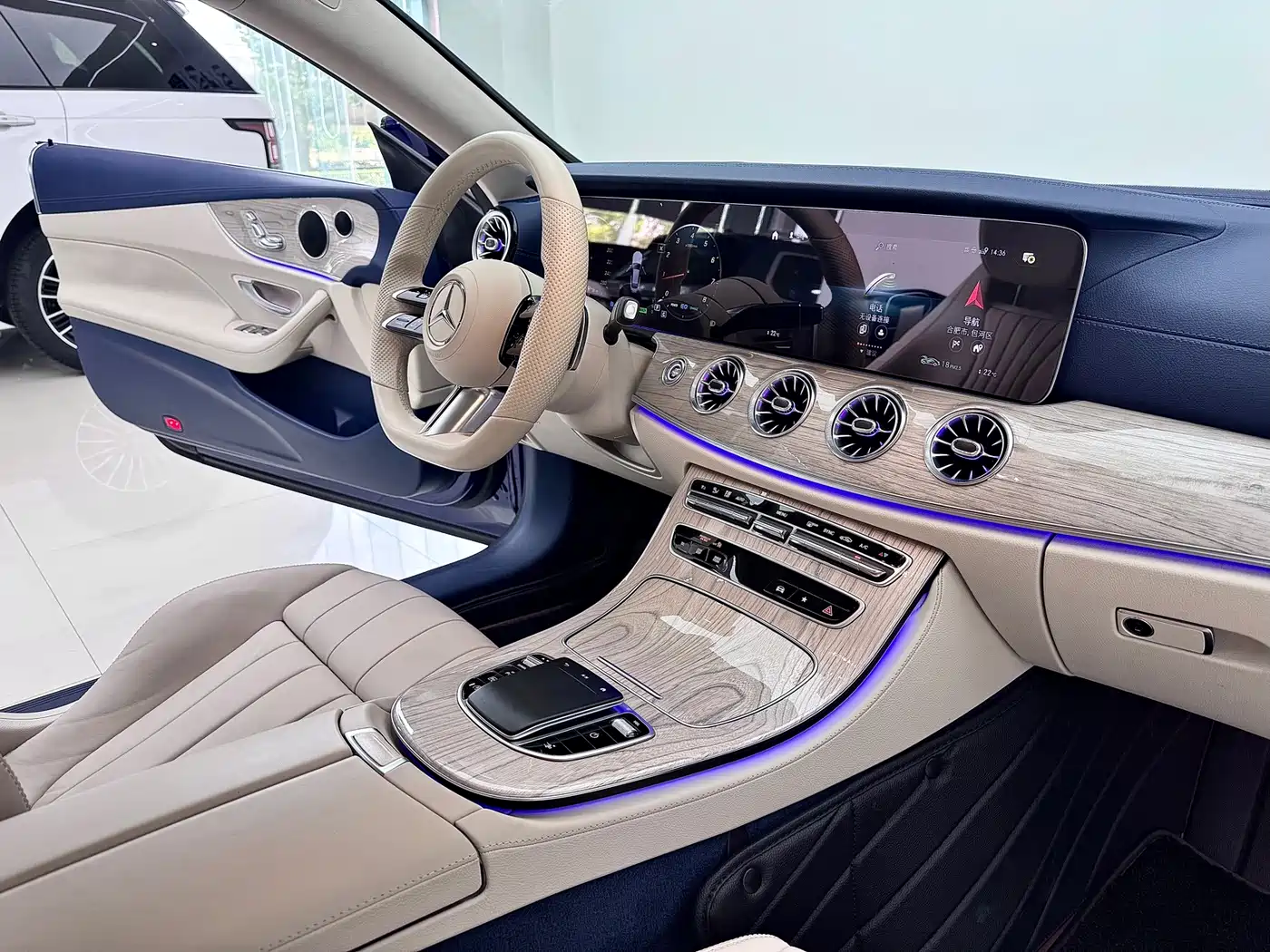 Mercedes-Benz E-Class, миниатюра 24