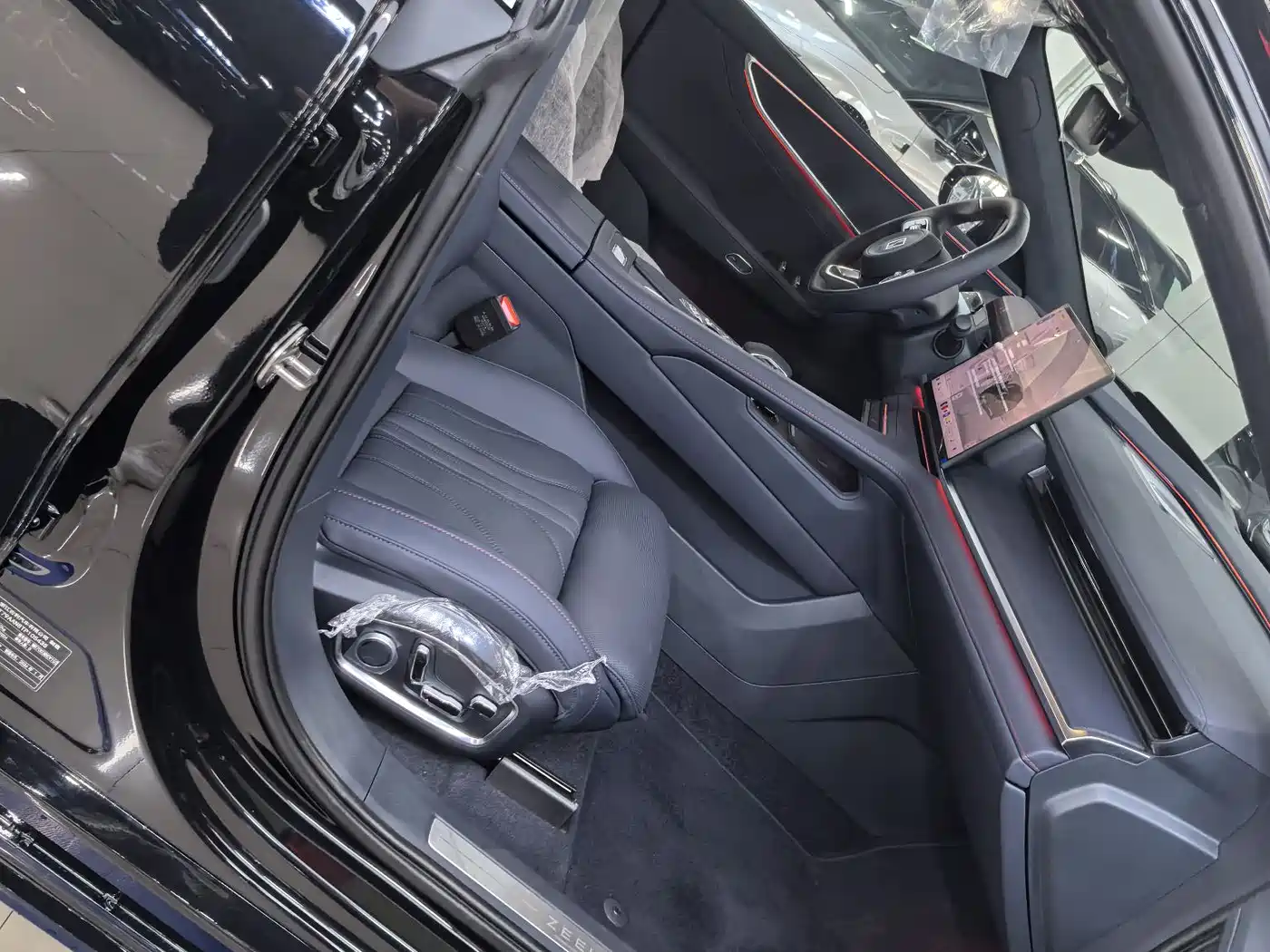 ZEEKR EXTREME KRYPTON 001