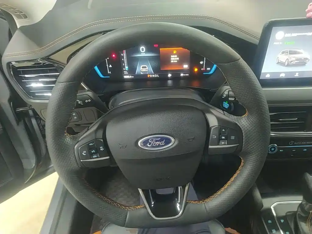 Ford Focus 2023 2022 Hatchback EcoBoost 180 Auto Speed Edition