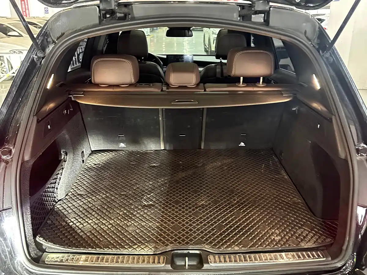 Mercedes-Benz GLC 2018 GLC 260 4MATIC Luxury фото 9