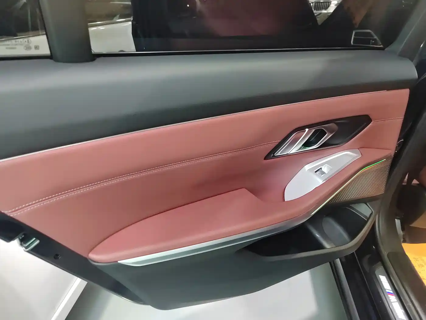 BMW 3 Series 2025 325Li M Sport Package фото 22