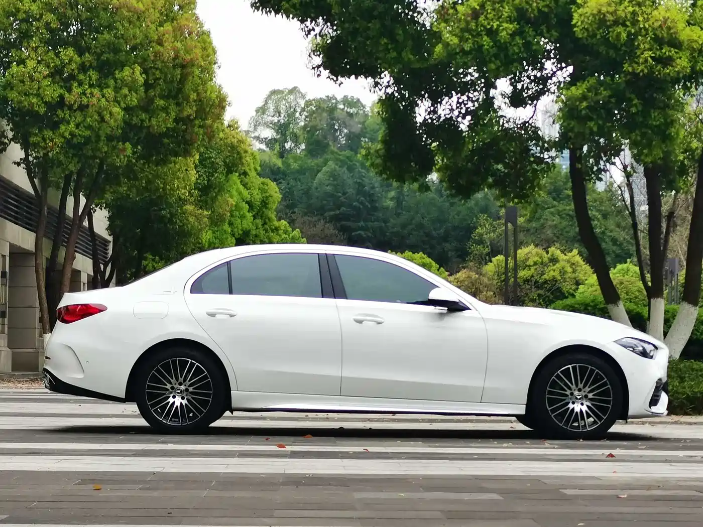 Mercedes-Benz C-Class 2025 C 260 L Sport Edition фото 5