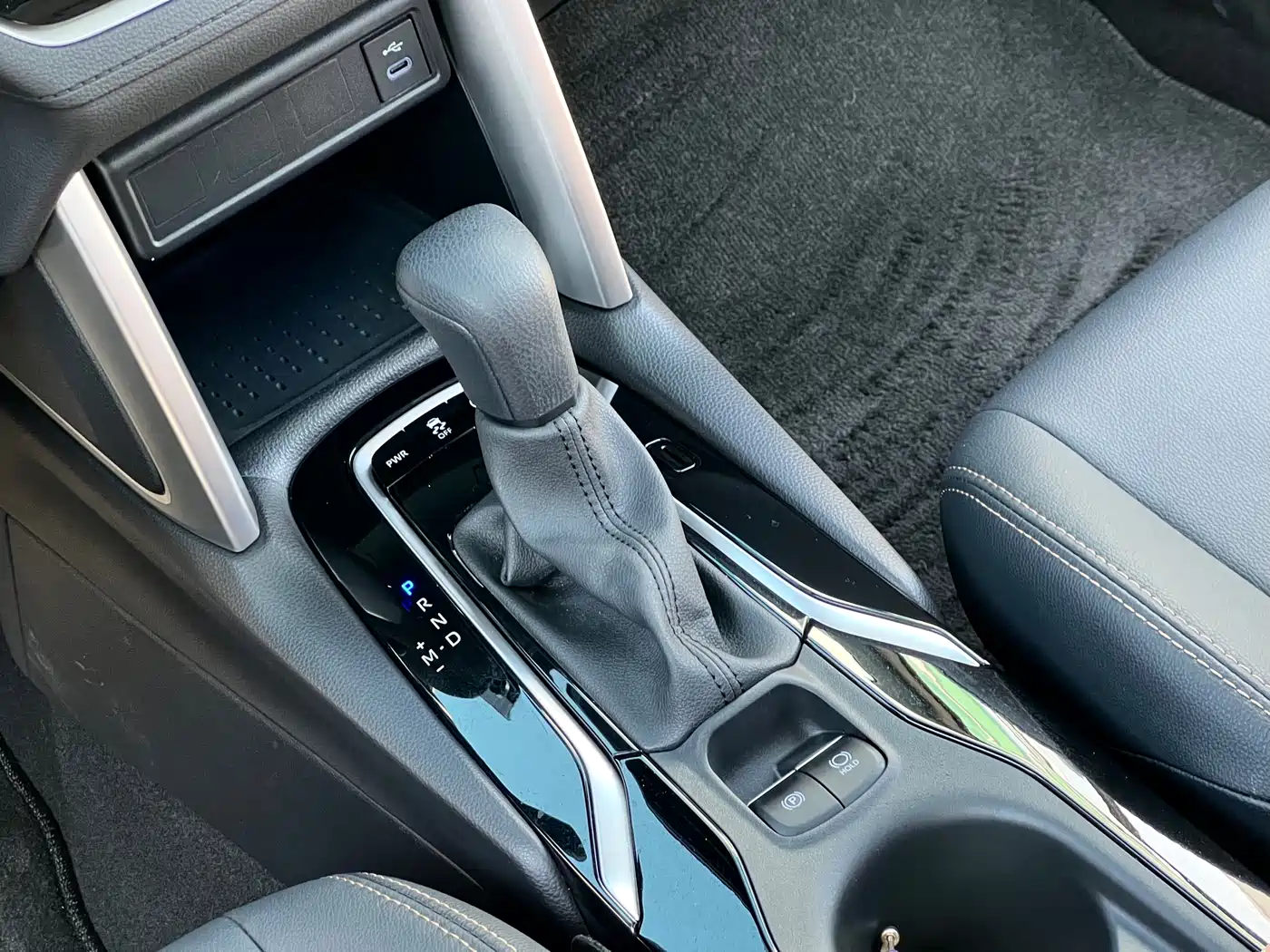Toyota Frontlander 2023 2.0L CVT Sport Edition фото 15