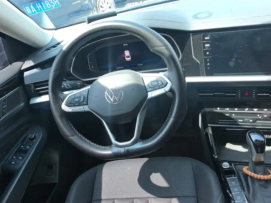 Volkswagen Passat 2025 Outstanding 380TSI Starlight Dragon Glory Edition фото 15