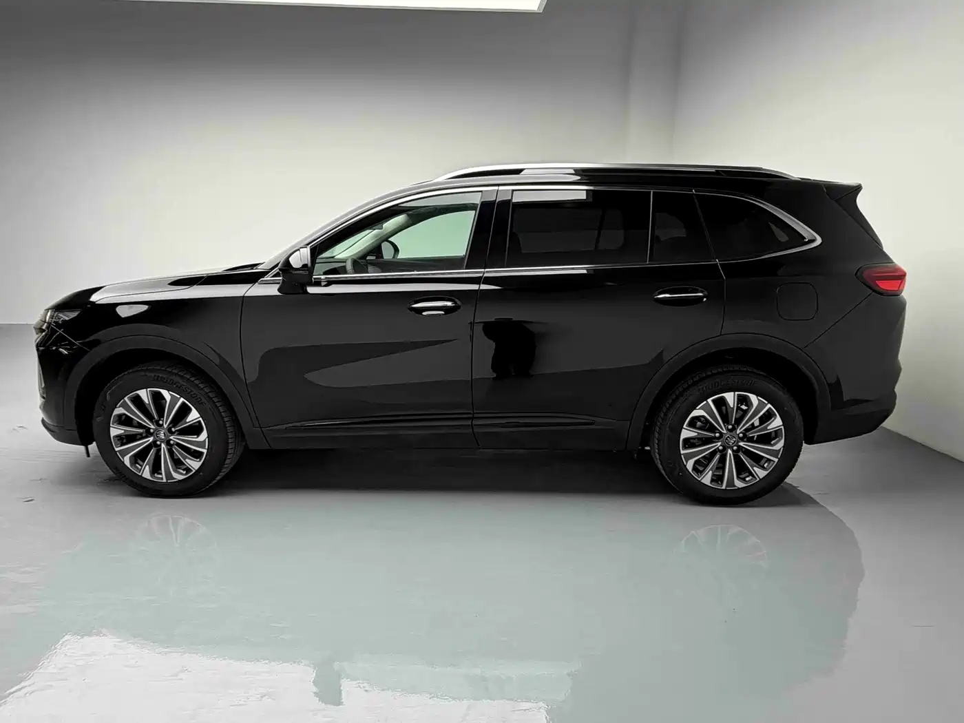 Buick Envision Plus 2026 Envision Plus 28T FWD Base фото 19