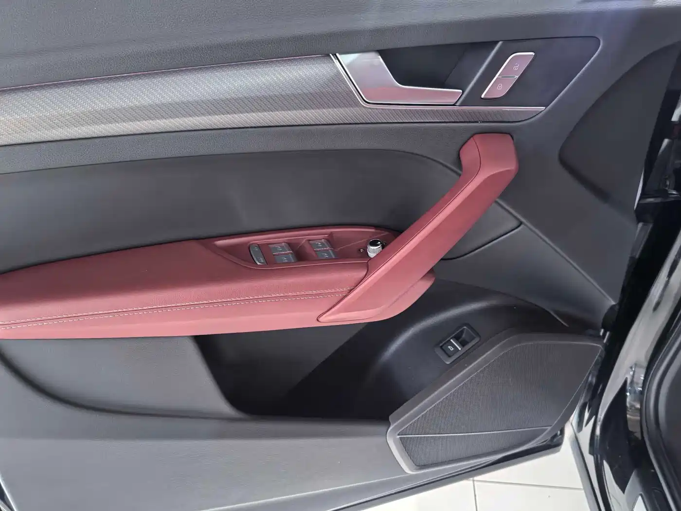 Audi Q5L 2023 40T Luxury Dynamic фото 4