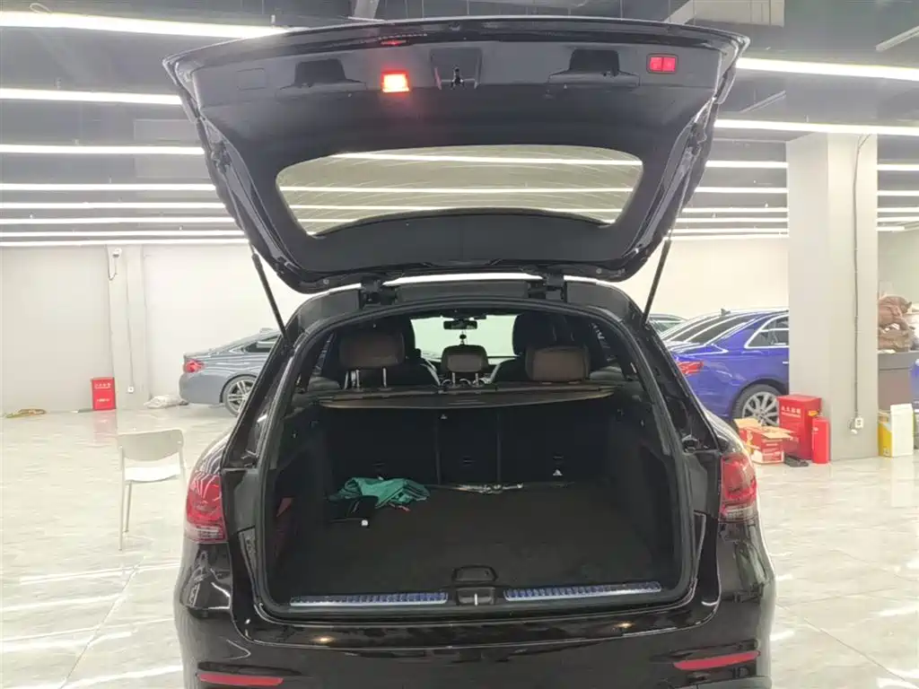 Mercedes-Benz GLC 2022 Facelift GLC 260 L 4MATIC Luxury Model фото 19