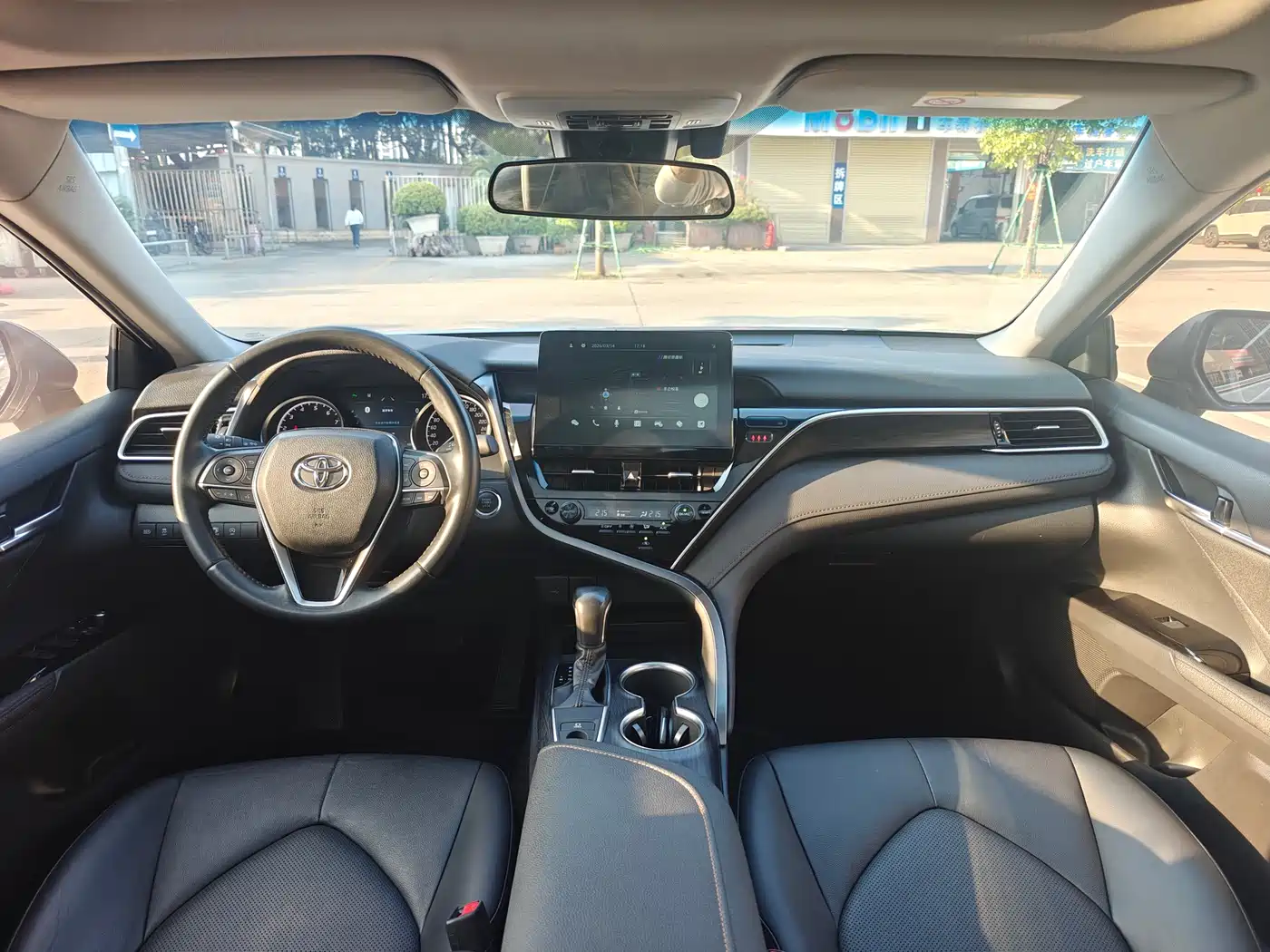Toyota Camry 2021 2.0G Luxury Edition фото 9
