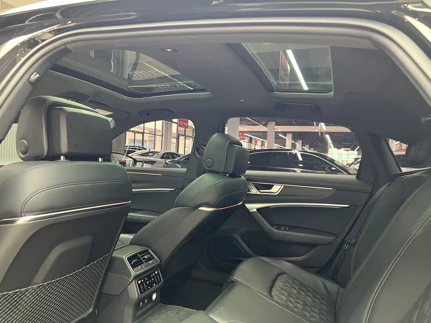 Audi A6L 2025 45 TFSI quattro Premium Sport + Exclusive Package фото 21