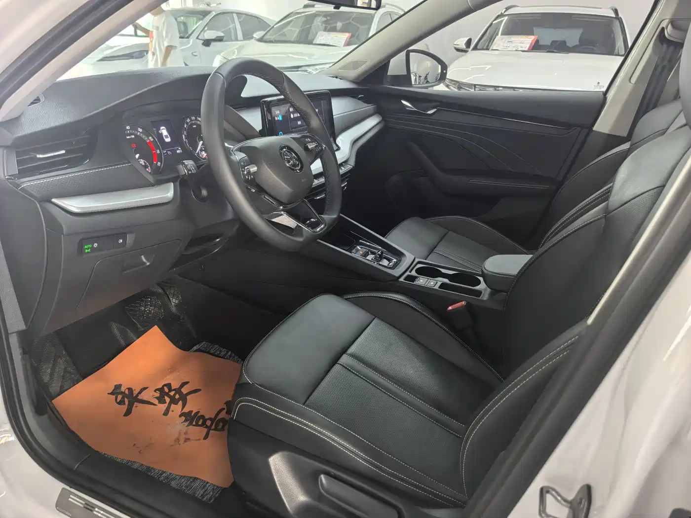Škoda Octavia 2023 Facelift PRO TSI280 Premium Edition фото 8