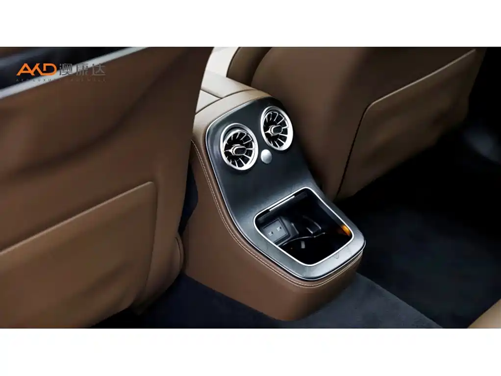 Mercedes-Benz E-Class New Energy 2023 E 350 e L Plug-in Hybrid Sport Sedan фото 9