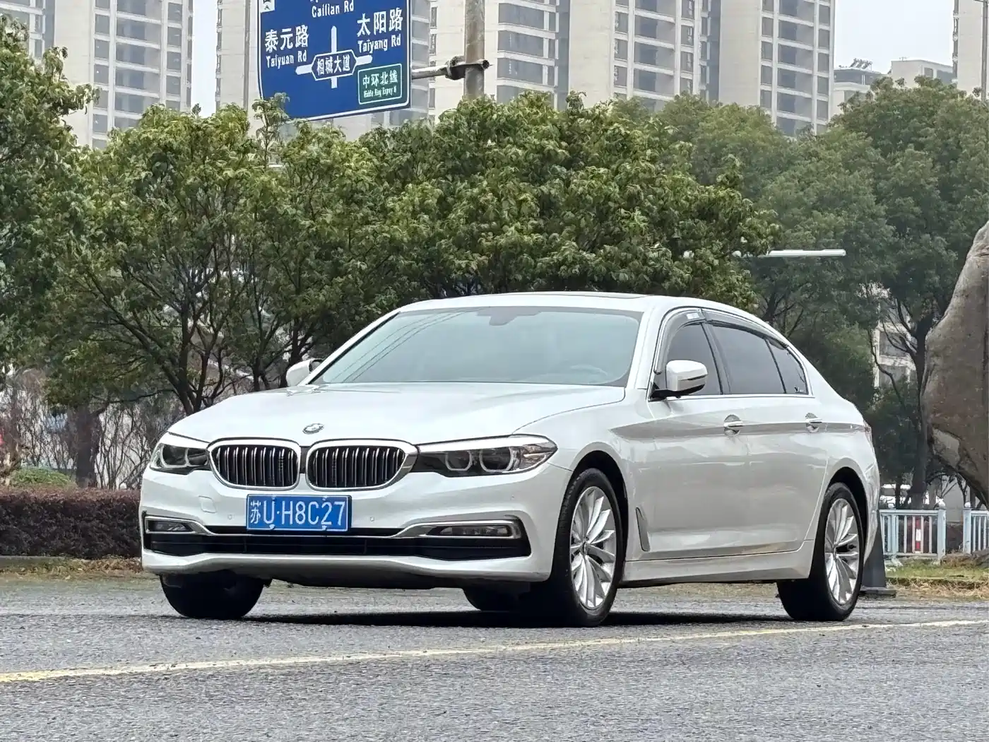 BMW 5 Series 2018 530Li Leading Luxury Package фото 2