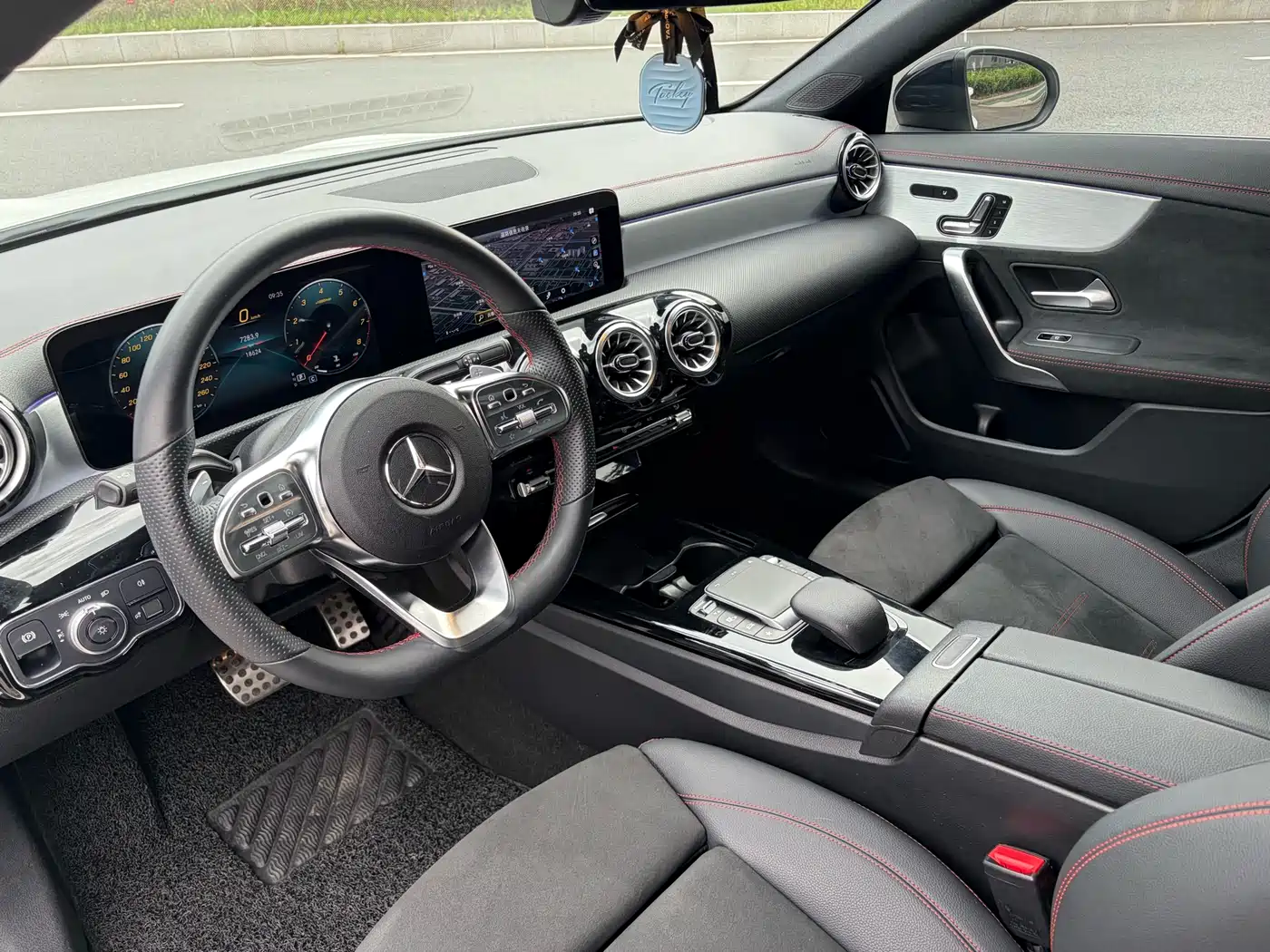 Mercedes-Benz CLA (Import) 2021 CLA 200 4MATIC фото 3