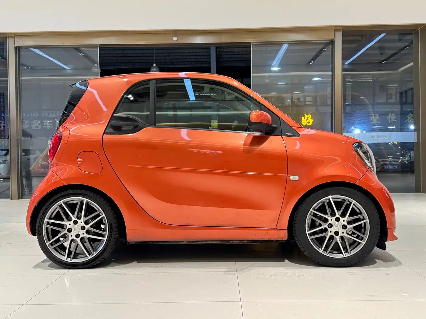 Brabus smart fortwo 2017 0.9T Coupe BRABUS Xclusive фото 4