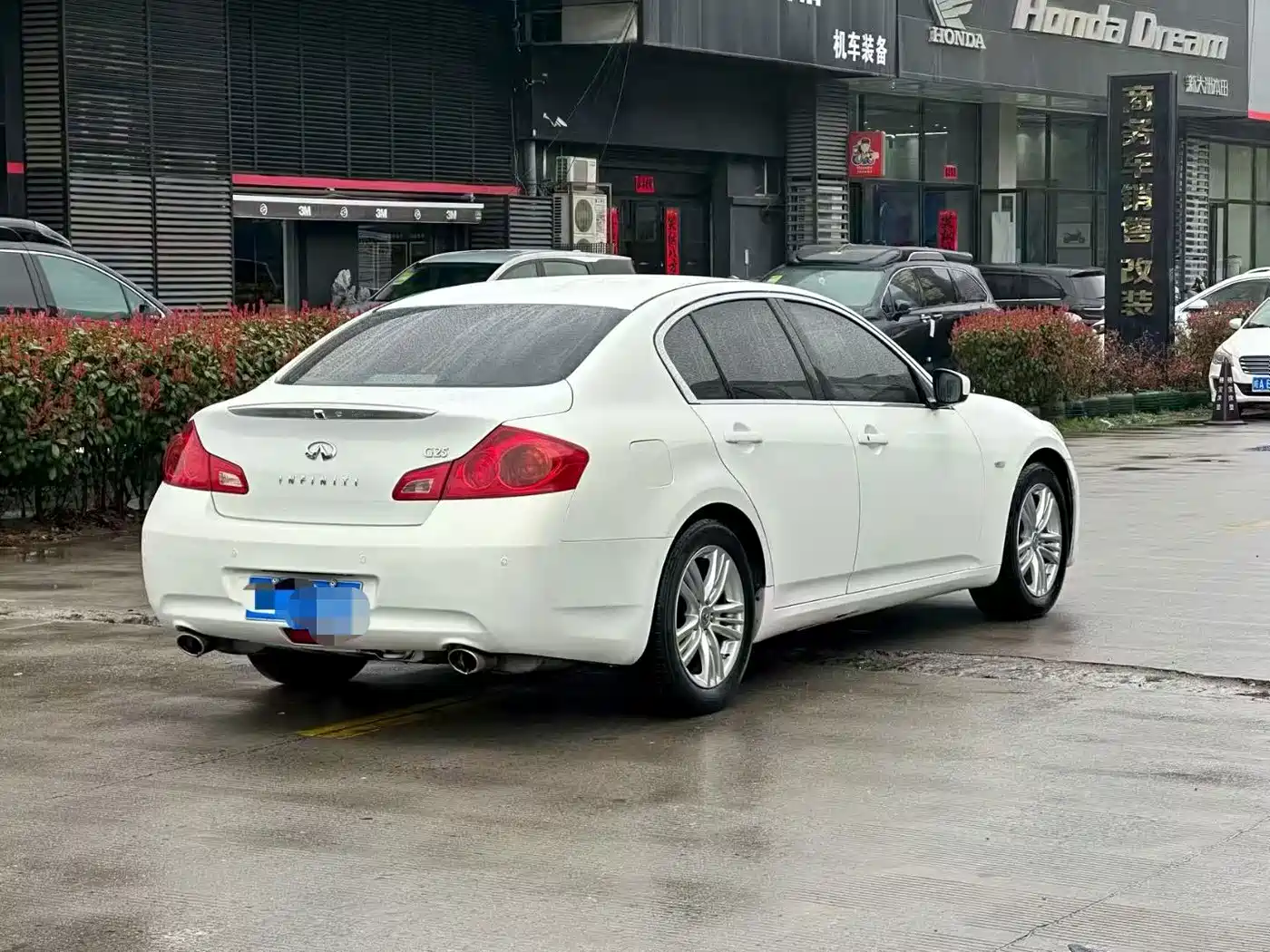 Фото 4 - Infiniti G Series