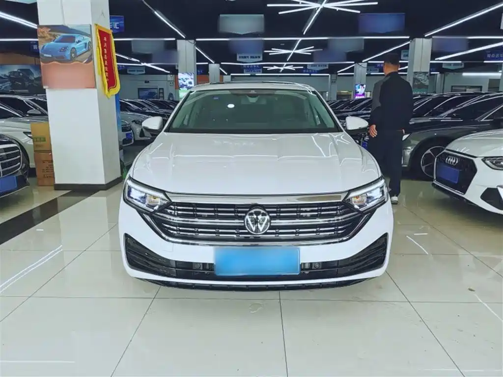 Volkswagen Sagitar 2024 300TSI DSG Surpass Edition фото 8