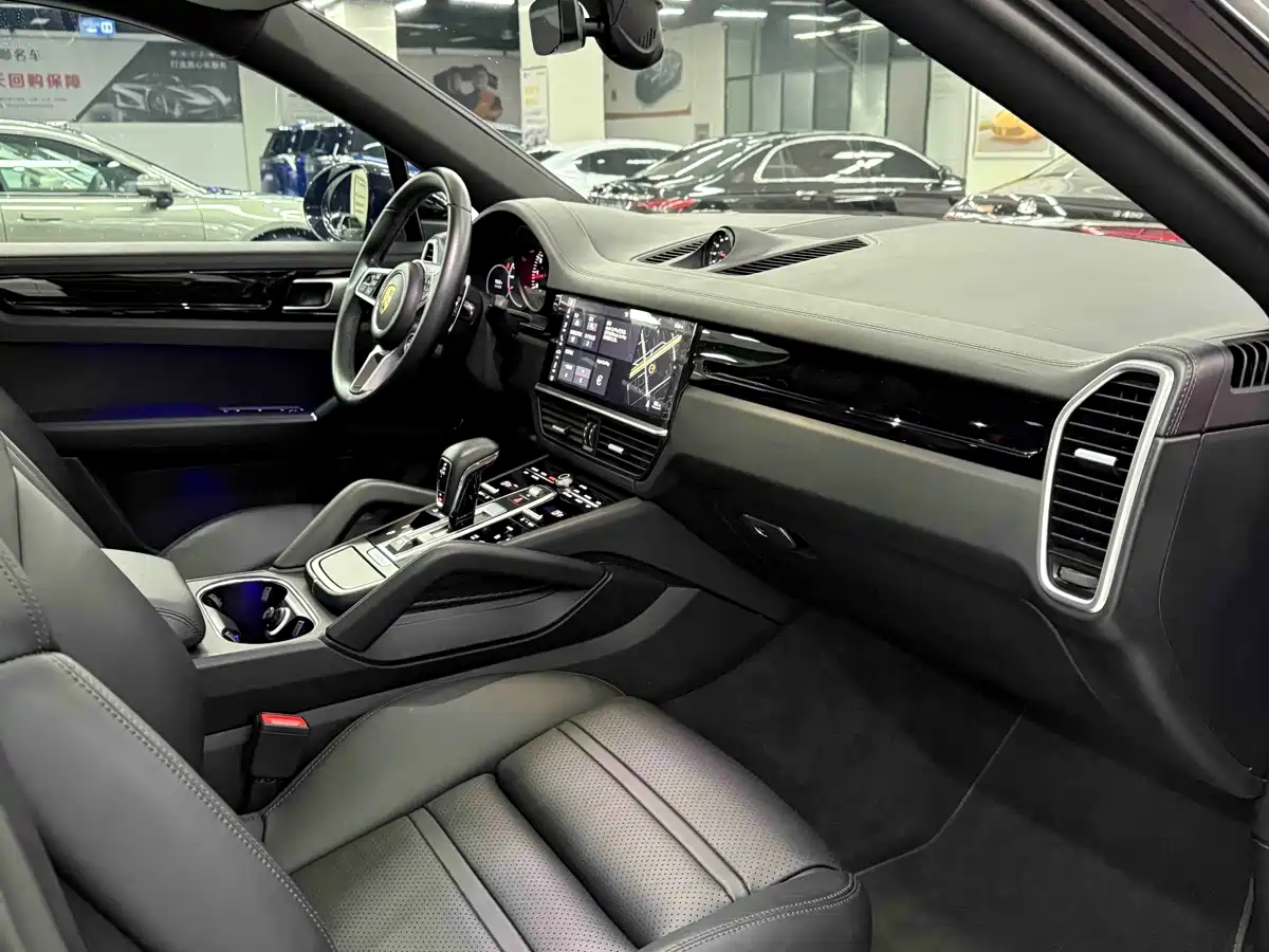 Porsche Cayenne 2019 Cayenne Coupé 3.0T фото 12