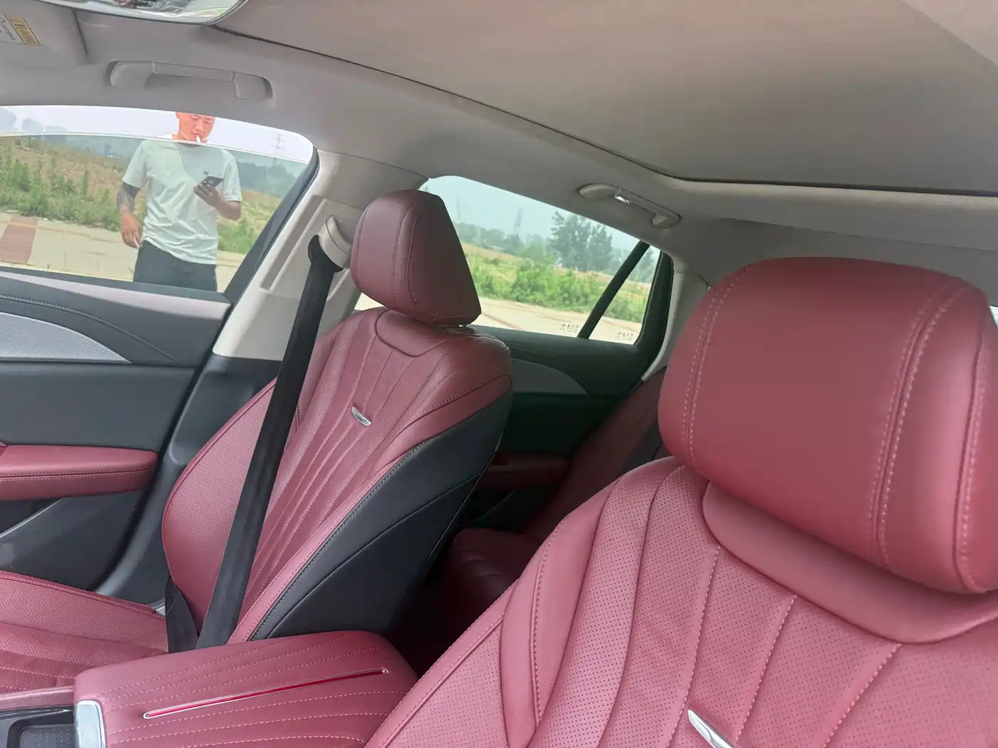 Hongqi H5 2023 2.0T Auto Smart Connect Flag Comfort фото 8