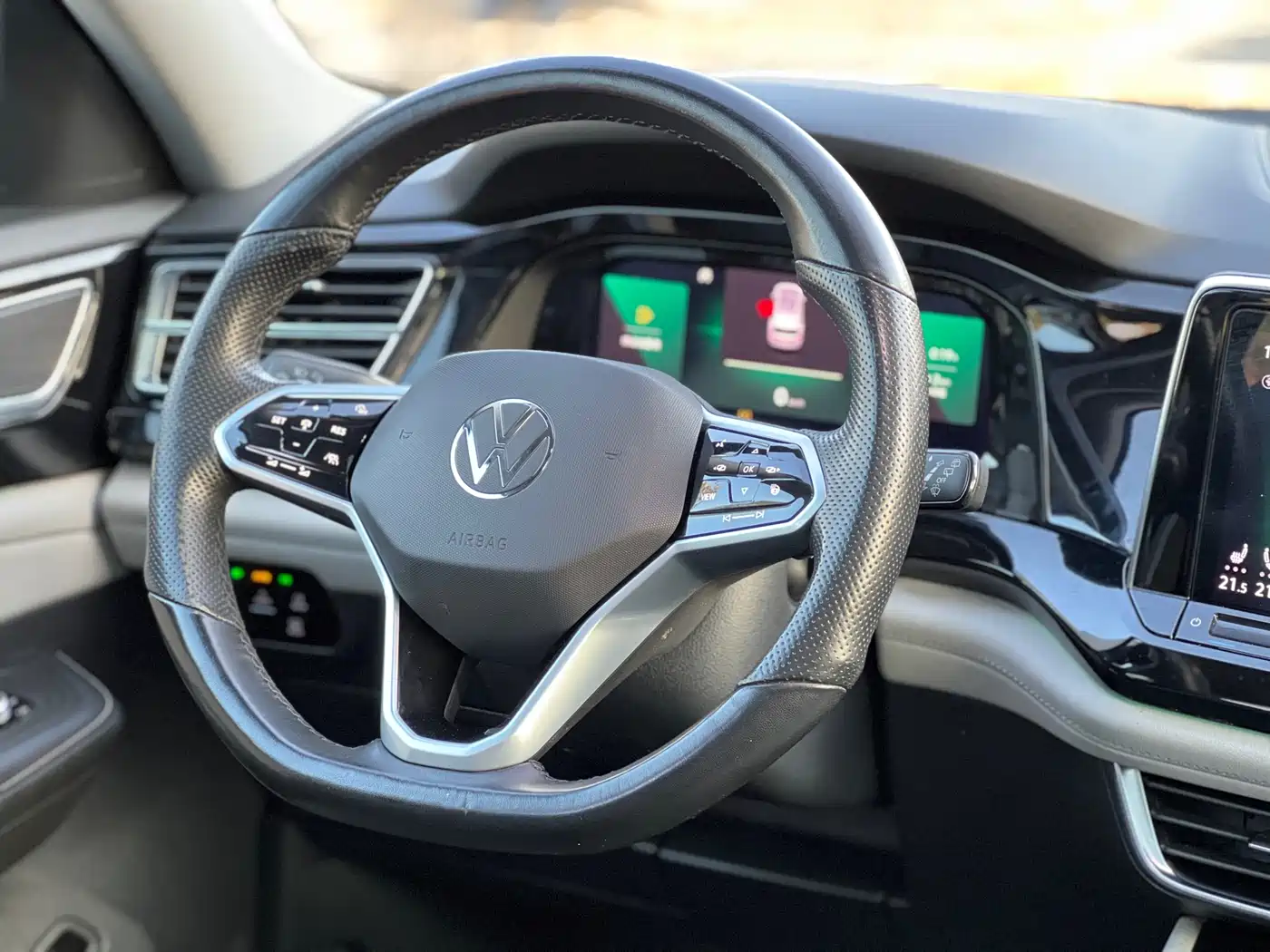 Volkswagen Teramont 2022 330TSI 2WD Premium Luxury фото 23
