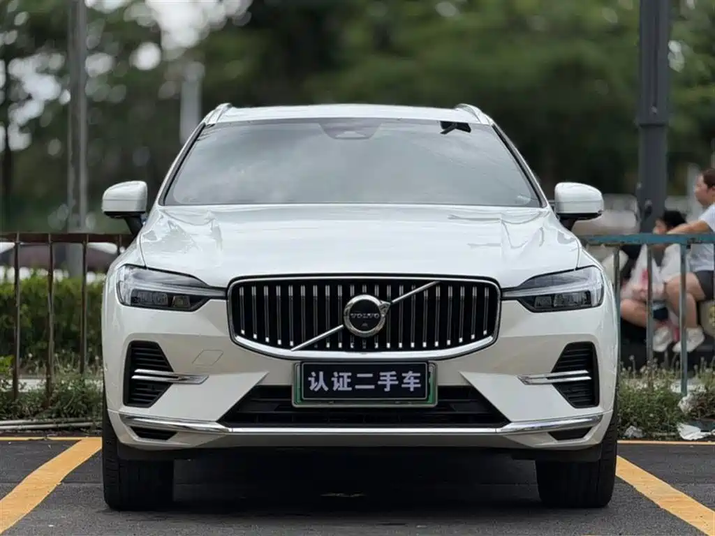 Volvo XC60 Plug-in Hybrid 2023 T8 Plug-in Hybrid Long Range AWD Smart Elegance Luxury фото 2