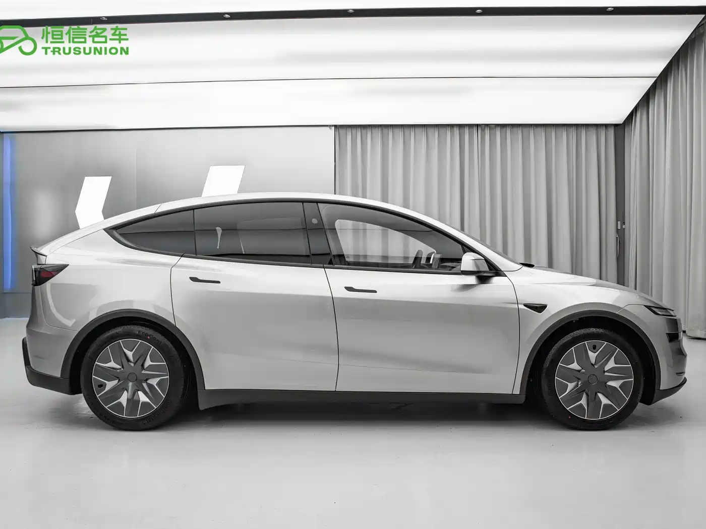 Tesla Model Y L 2026 2025 Facelift Long Range AWD