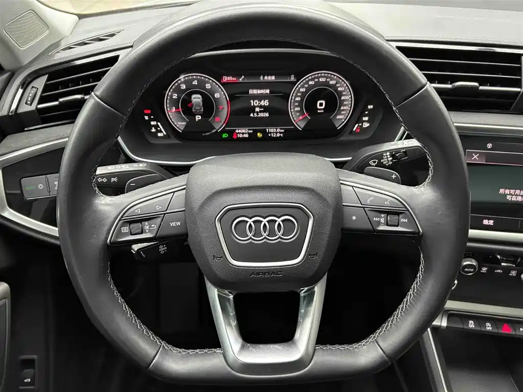 Audi Q3 2022 35 TFSI Fashion Dynamic фото 3