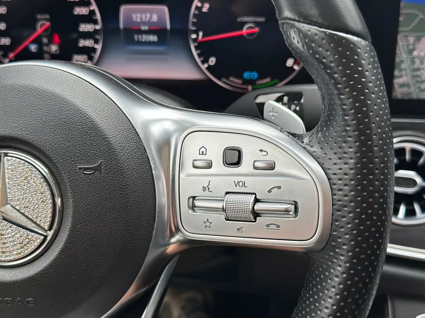 Mercedes-Benz E-Class 2020 Model E 260 L Sport фото 15