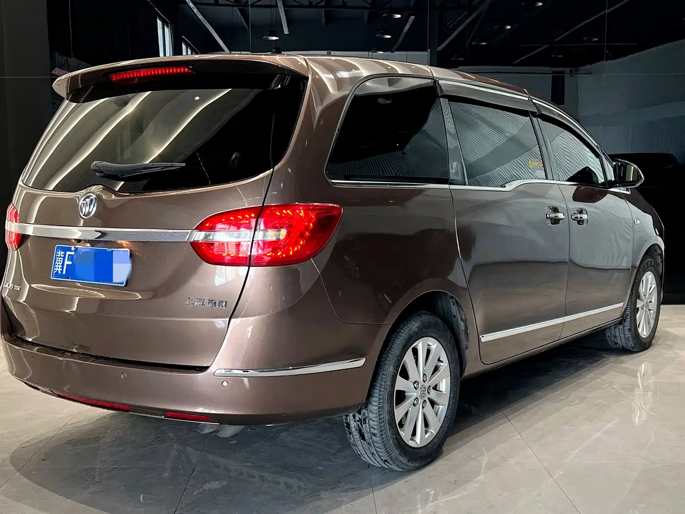 Buick GL8 2018 28T Luxury Model China VI фото 5