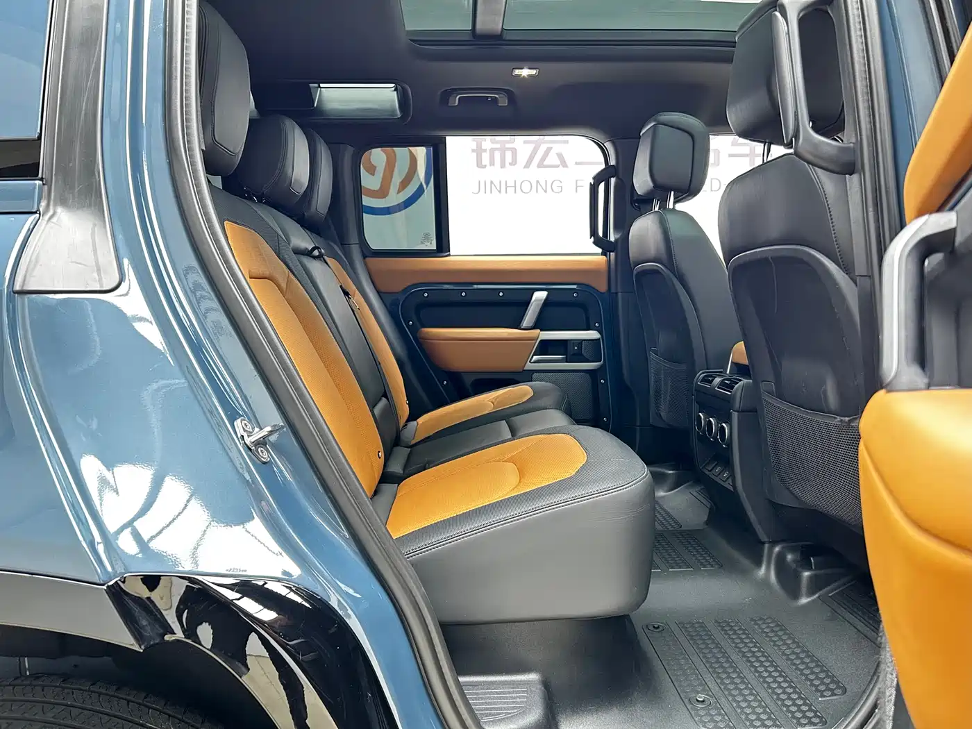 Land Rover Defender 2024 110 3.0T P400 X-DYNAMIC HSE фото 19