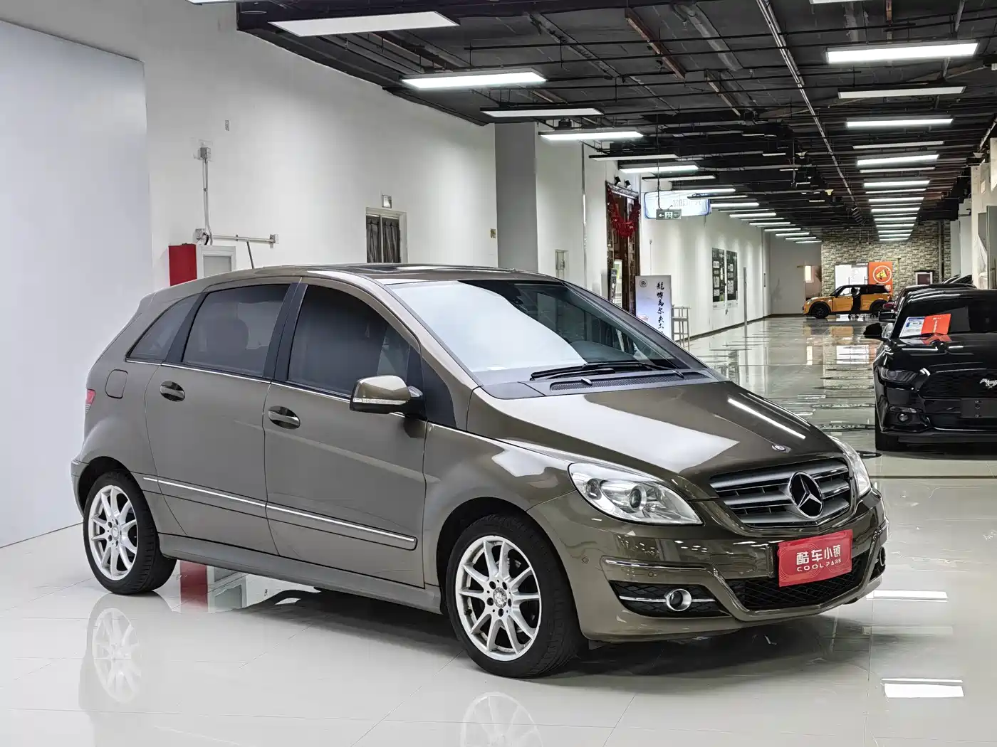 Mercedes-Benz B-Class 2011 2009 B 200 Fashion