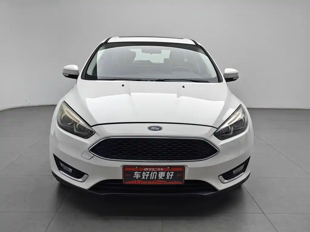 Photo 3 - Ford Focus