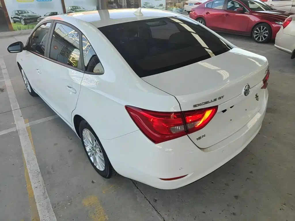 Фото 5 - Buick Excelle