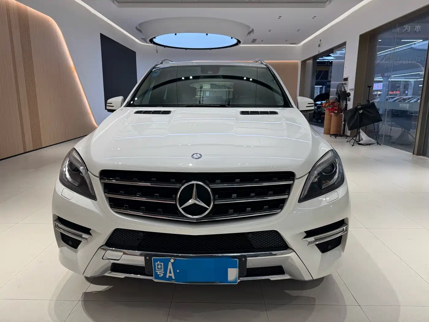 Mercedes-Benz M-Class 2014 ML 320 4MATIC фото 2
